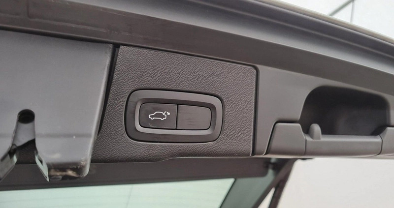 Volvo XC 60 cena 149900 przebieg: 90796, rok produkcji 2019 z Nysa małe 277